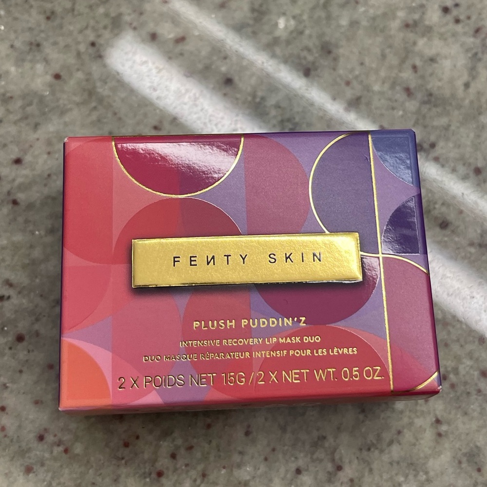 Gently plush pudding lip mask